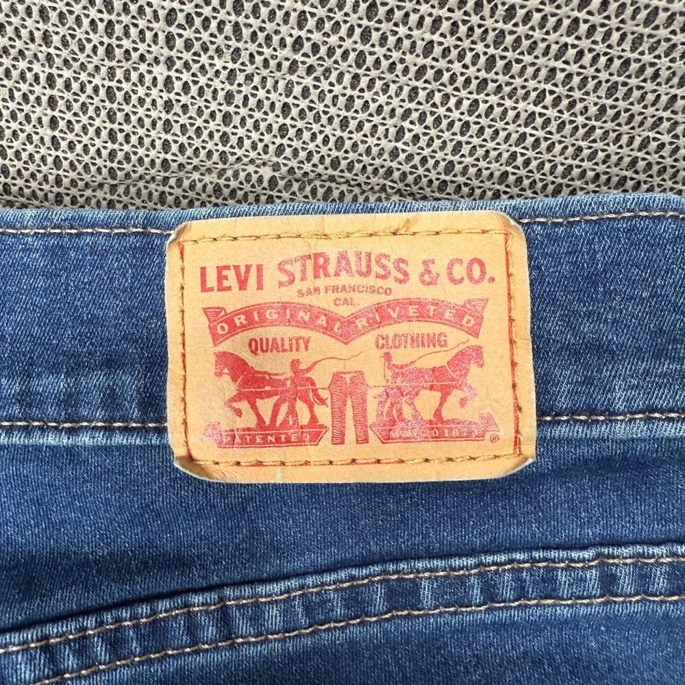 Levis Womens W32 L32 Blue Curvy Bootcut Mid-Rise Denim Jeans Stretch - Picture 11 of 13